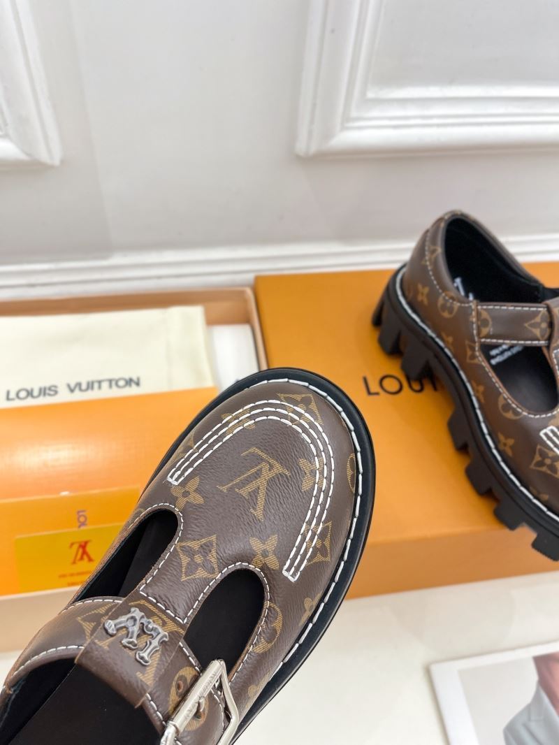 Louis Vuitton Low Shoes